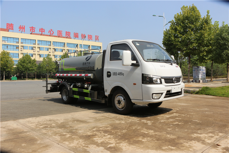 縱昂牌CLT5040GSSEQ6型灑水車(chē)