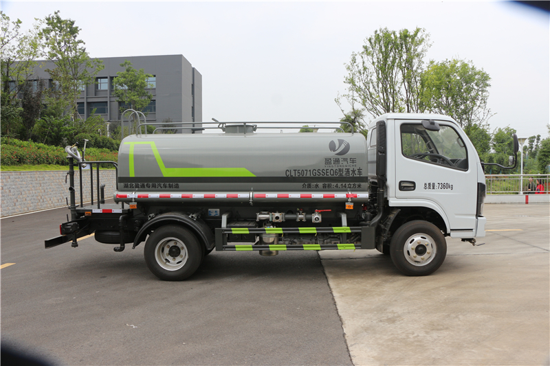 東風(fēng)福瑞卡5噸灑水車(chē)