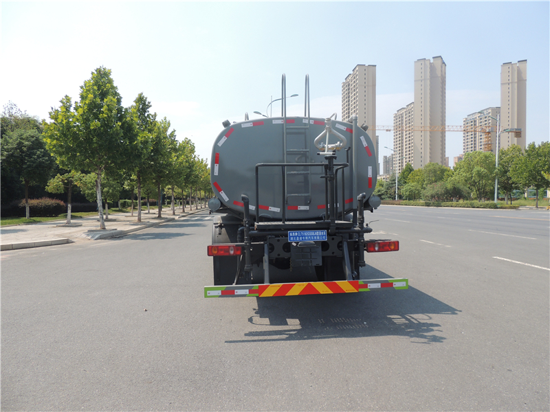 東風D3 15噸灑水車