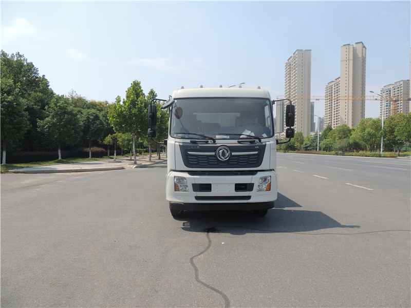 東風(fēng)天錦14噸灑水車(chē)