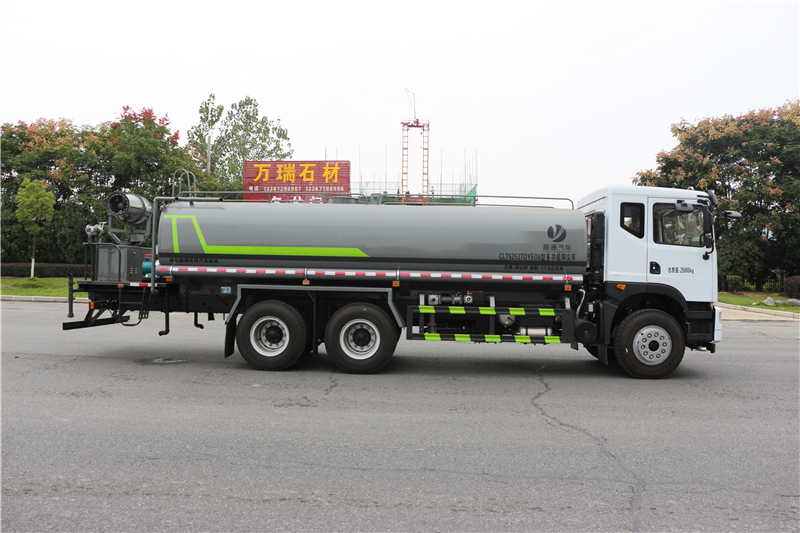 東風(fēng)T5后雙橋抑塵車(30-40型霧炮)