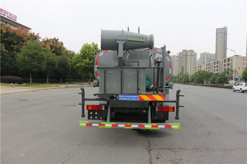 東風(fēng)T5后雙橋抑塵車(30-40型霧炮)