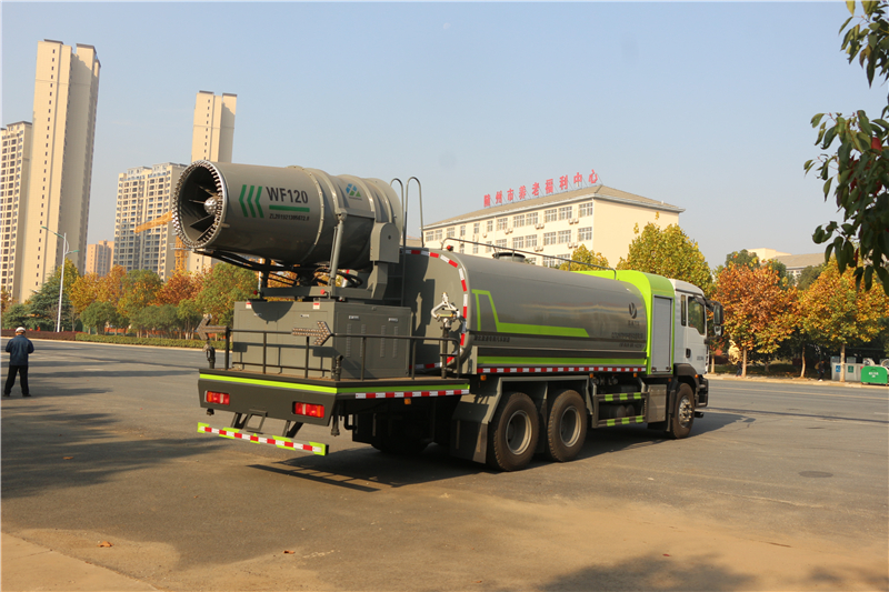 汕德卡重汽后雙橋抑塵車(120型霧炮)